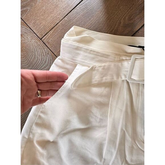 Elizabeth and James NWT High Waist Brady Shorts in Bone, Size Small - Picture 4 of 9